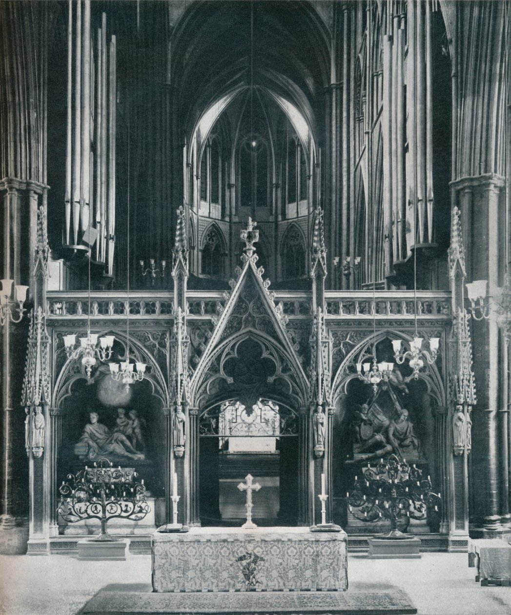 Abbaye de Westminster, Londres, montrant les candélabres de l