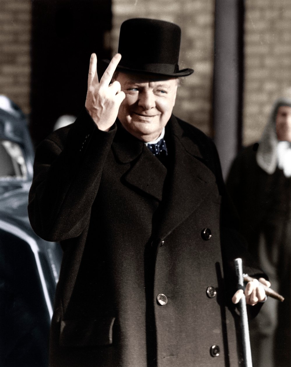 Winston Churchill faisant son célèbre signe V de la victoire, 1942 - Unbekannt