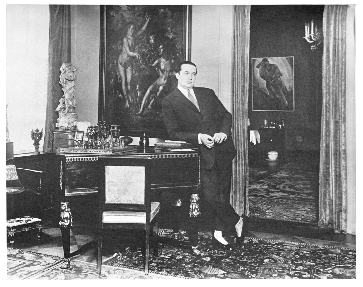 Wolfgang Gurlitt dans le bureau de sa galerie à la Potsdamer Strasse, Berlin, vers 1925 - Unbekannt