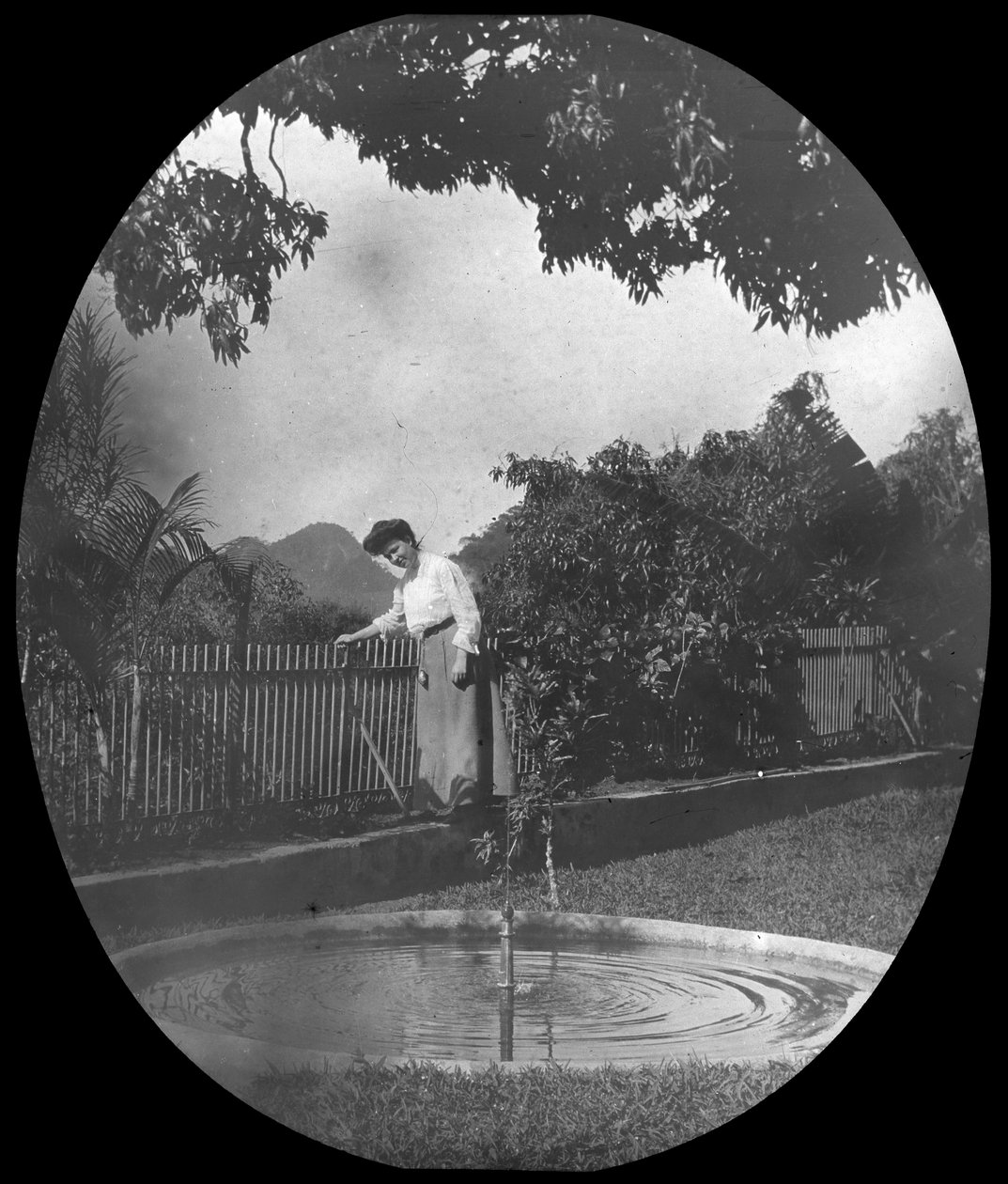 Femme près d