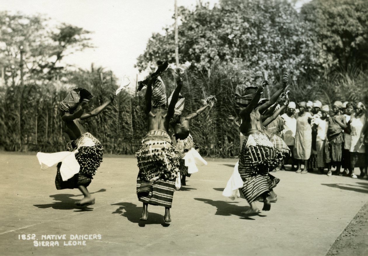 Femmes danseuses en performance, Sierra Leone, 20ème siècle - Unbekannt