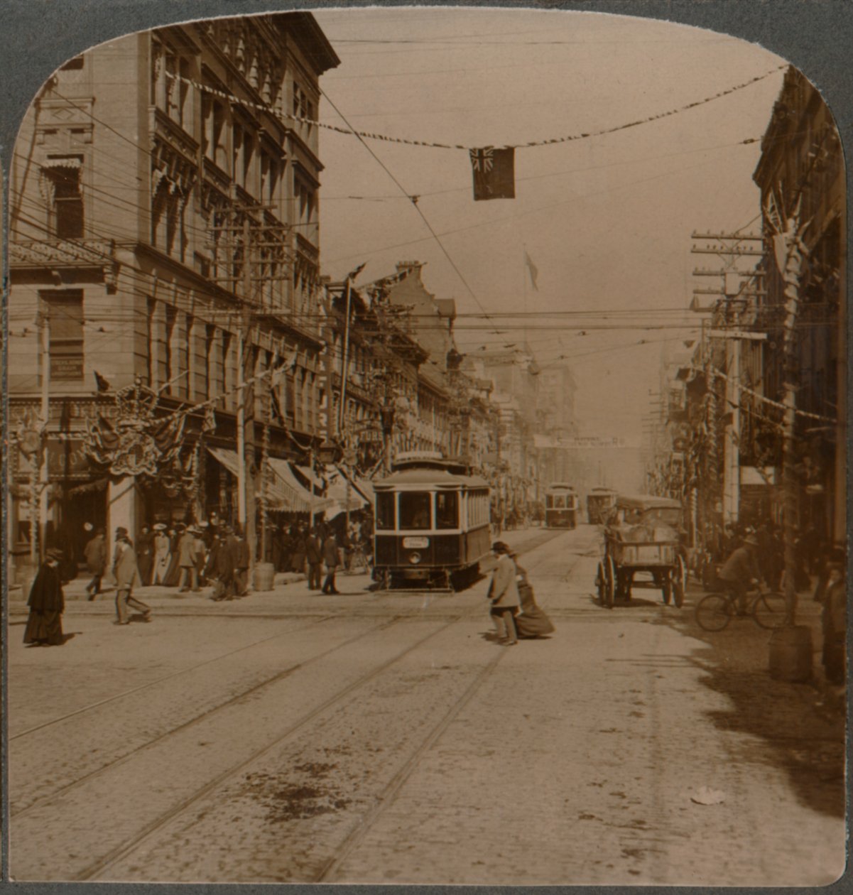Rue Yonge, vue vers le nord depuis la rue King, centre animé de Toronto, Canada - Unbekannt