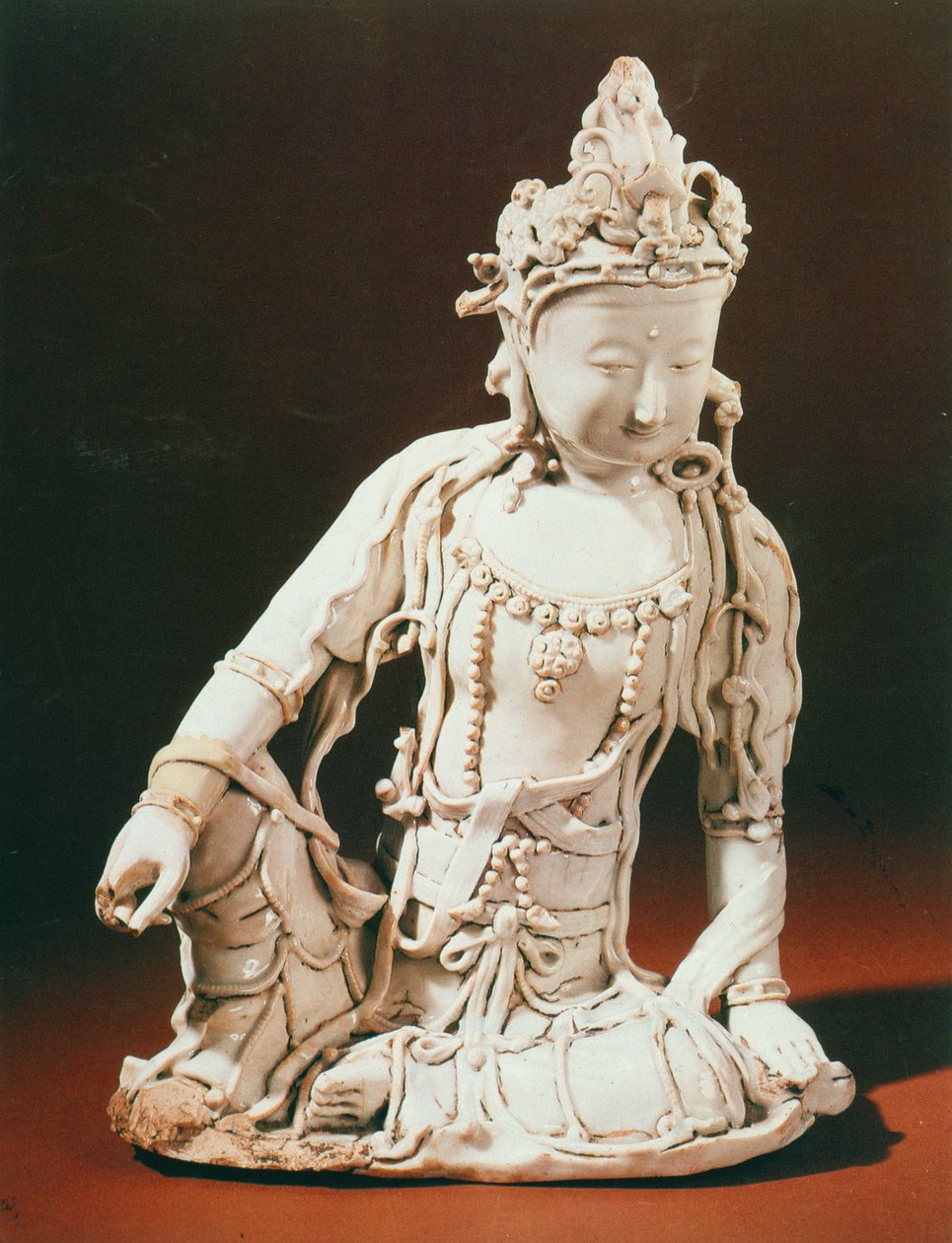 Figure émaillée blanche de Ching-te-Chen d