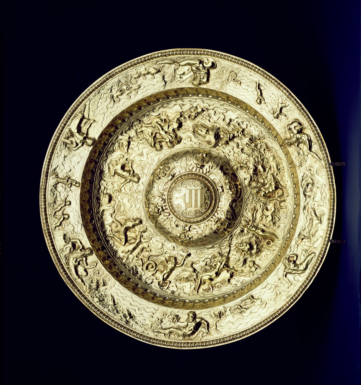 Bassin en argent doré, embossé, ciselé et gravé, français, c.1560-83 - Unbekannt Unbekannt