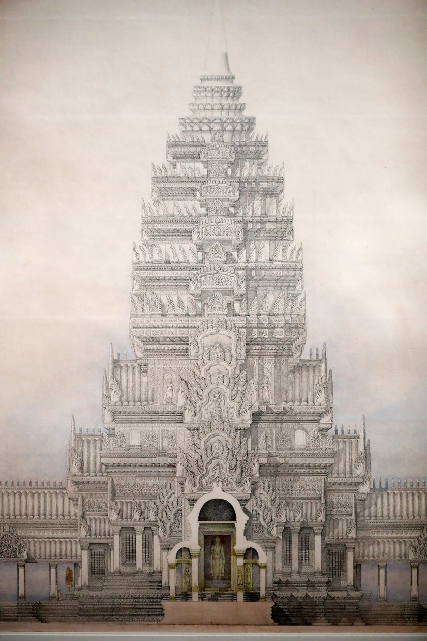 Musée des civilisations asiatiques, Angkor, Exploration de la ville sacrée du Cambodge, Vue de face des trois premières enceintes d