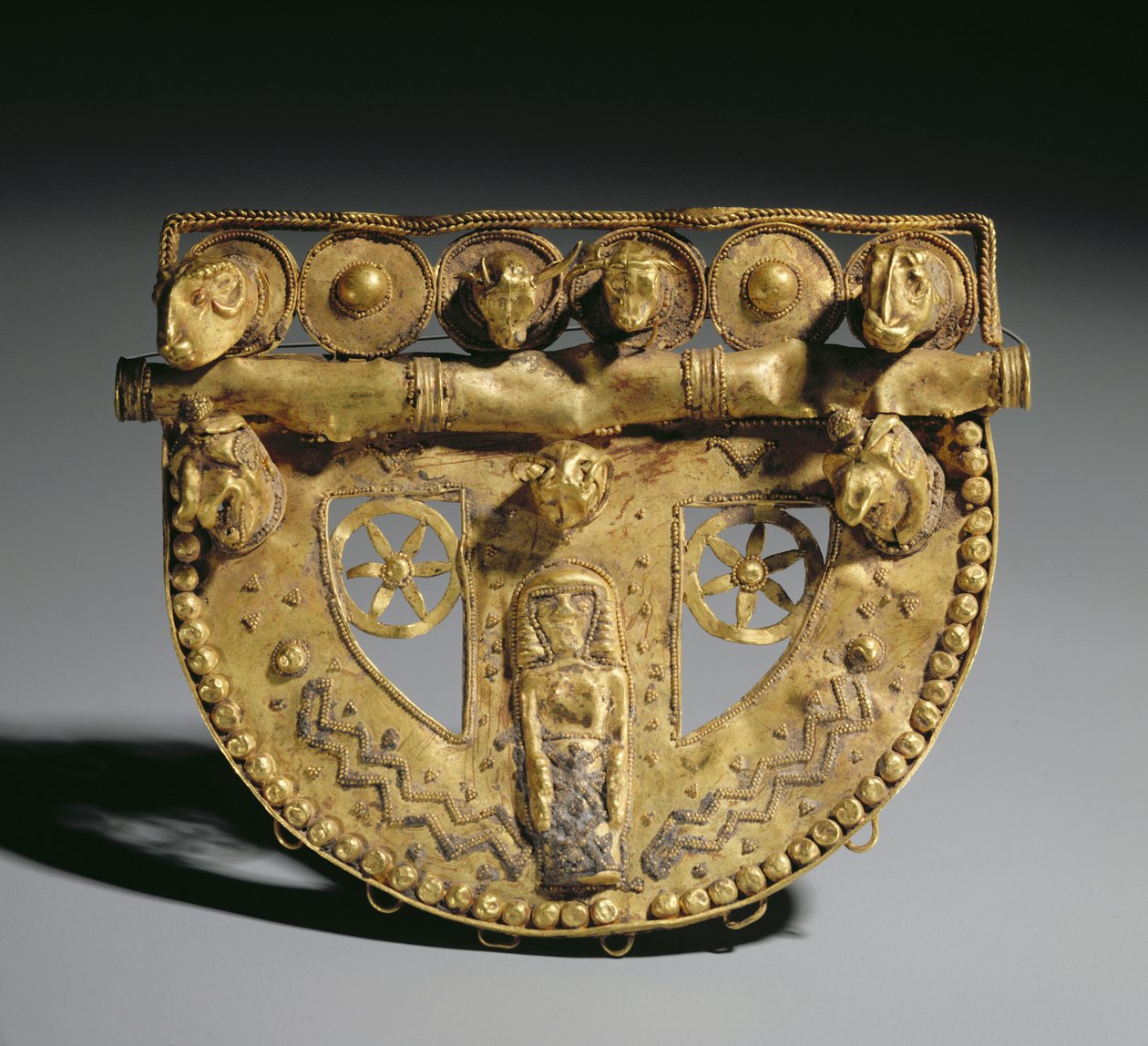 Boucle de ceinture avec décoration granulée, période orientalisante, c.700 av. J.-C. - Unbekannt