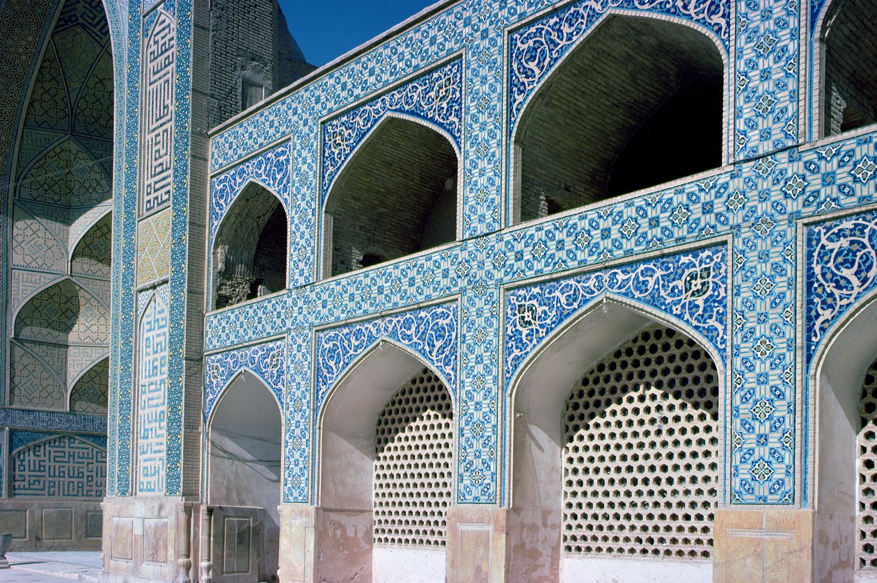Arcade de la cour (riwaq) et entrée voûtée ouest (iwan) vers 1121-2 - Unbekannt