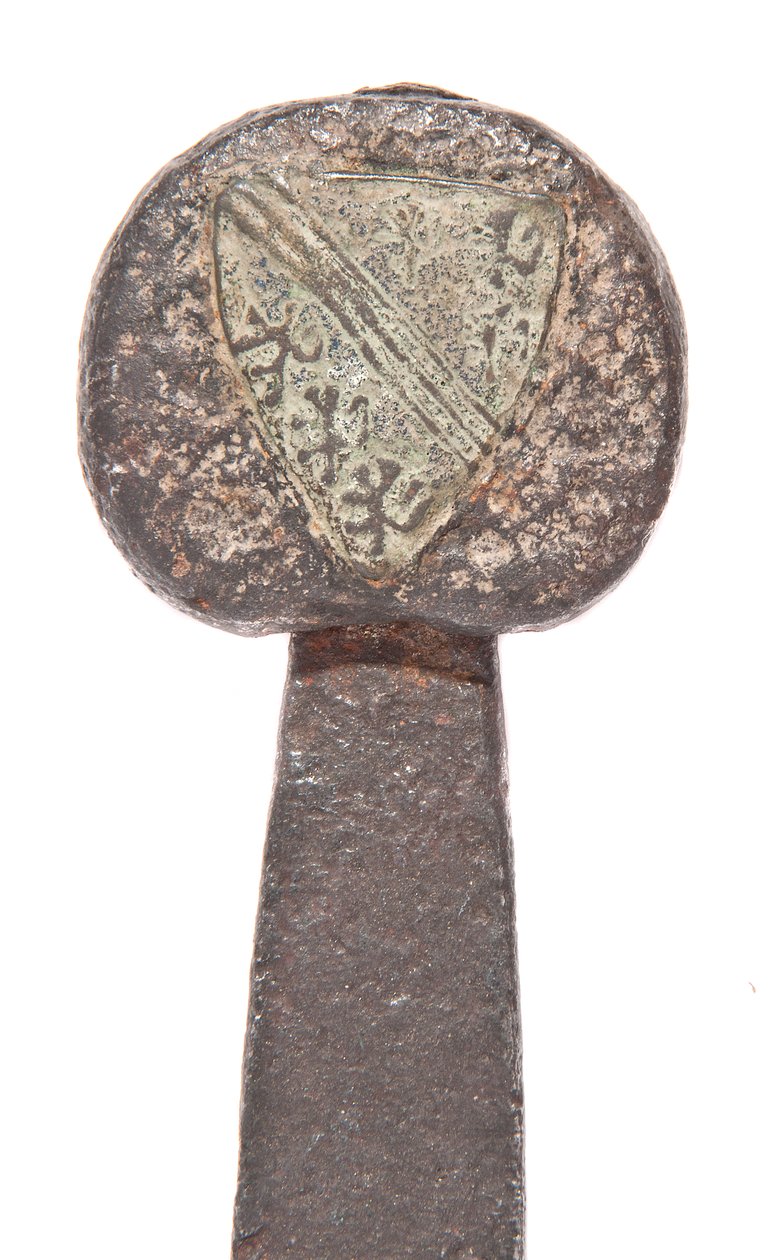 (détail) épée médiévale tardive avec lame viking antérieure et armoiries de la famille De Bohun - Unbekannt