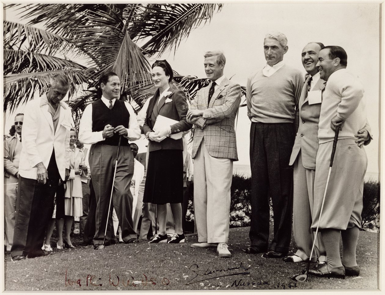 Édouard, duc de Windsor (1894-1972) et Wallis, duchesse de Windsor (1896-1986) à un tournoi de golf à Nassau - Unbekannt