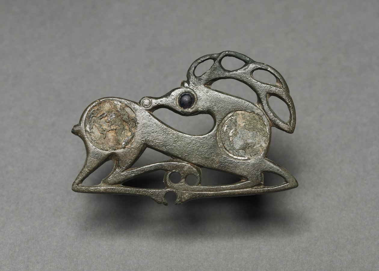 Fibule en forme de cerf couché, c.400 - Unbekannt