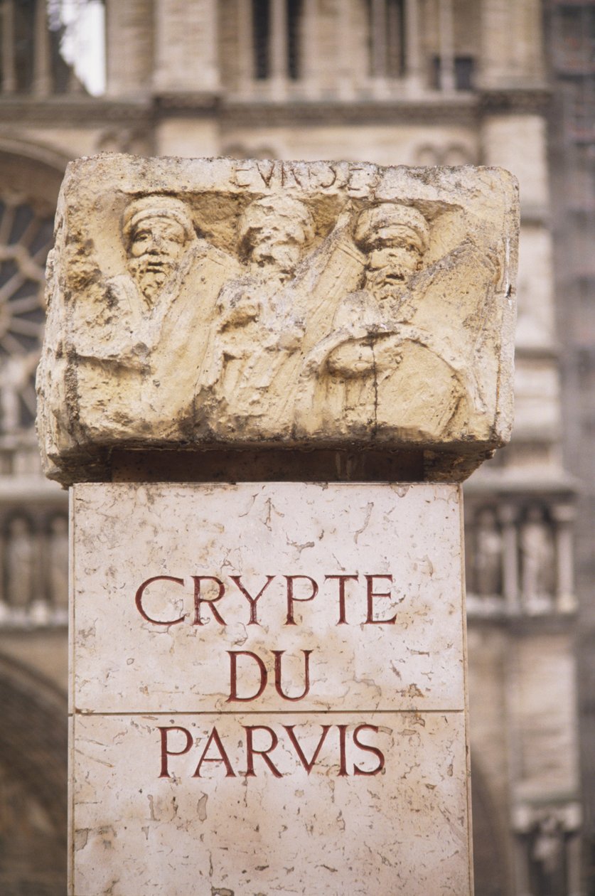 France, Paris, Crypte du Parvis inscription à la crypte archéologique, sur l