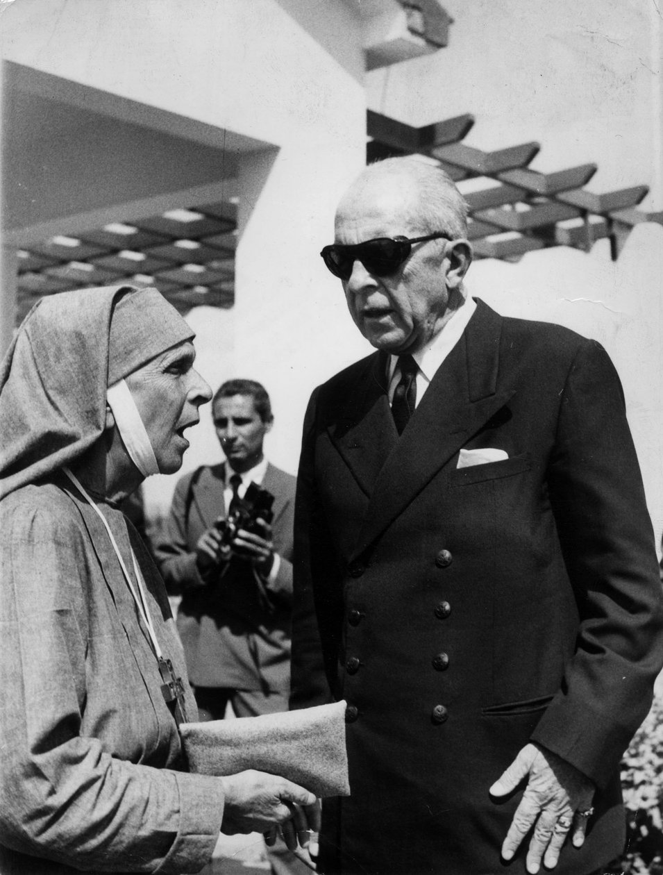 Le roi Paul Ier de Grèce et la princesse Andrew de Grèce (belle-mère d