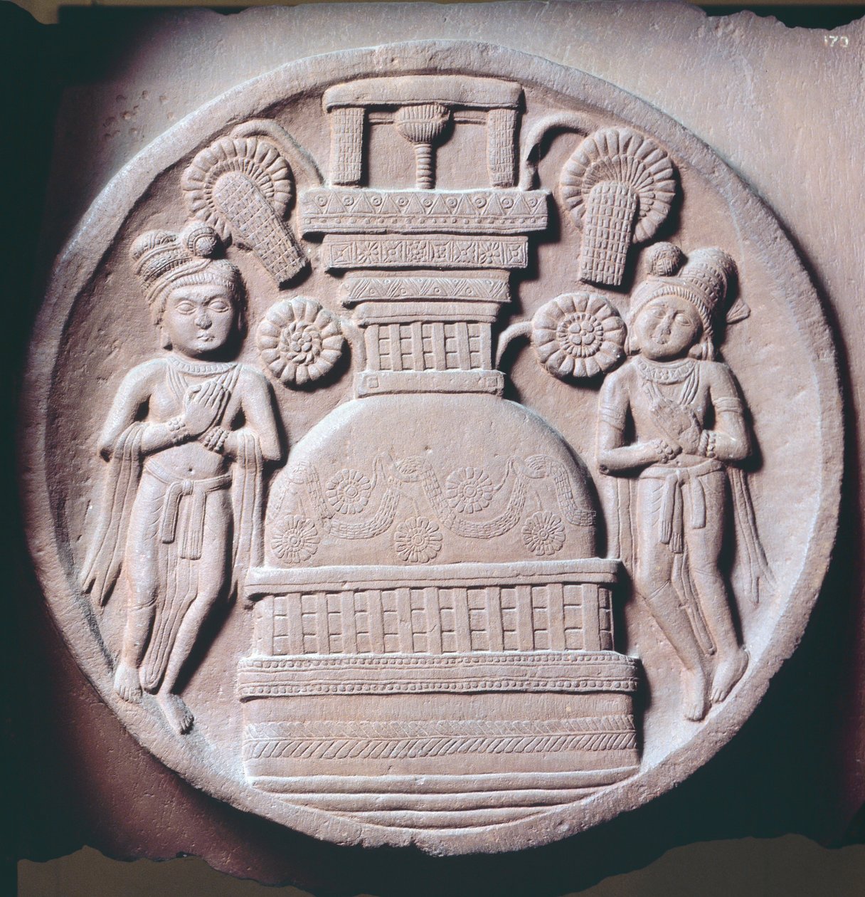Médaillon avec adorateurs, relief du Stupa de Bharhut, monument bouddhiste, Madhya Pradesh, Inde, Civilisation indienne, IIe siècle av. J.-C. - Nicolas d