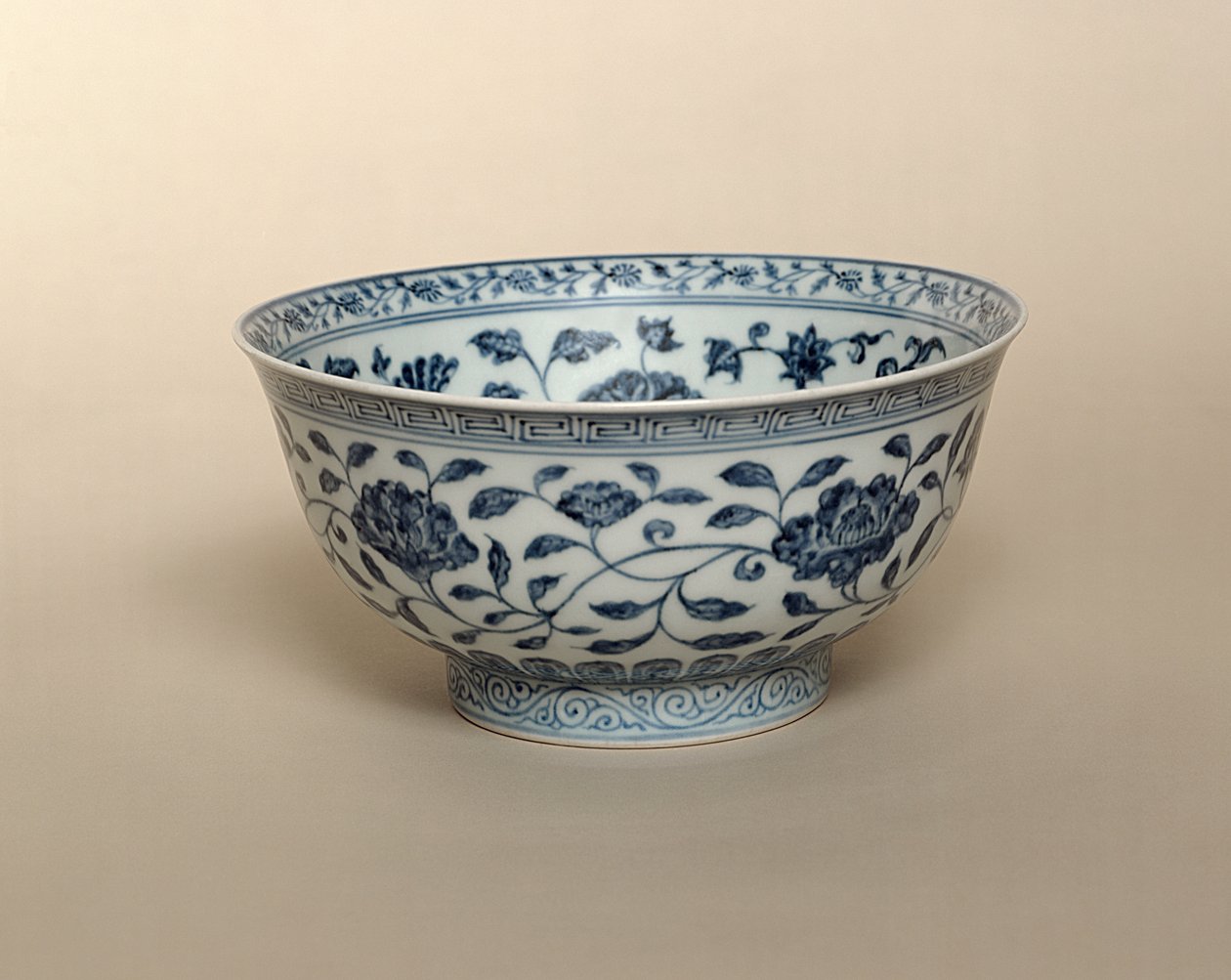 Bol bleu et blanc Ming, marque Hsuan-te (1426-35) - Unbekannt