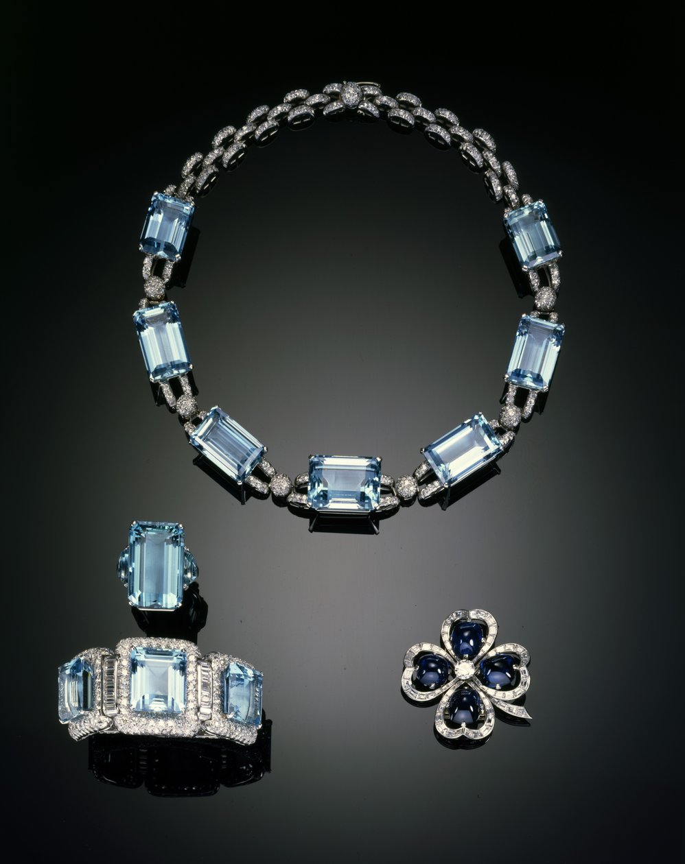 Collier, bague, broche et bracelet - Unbekannt