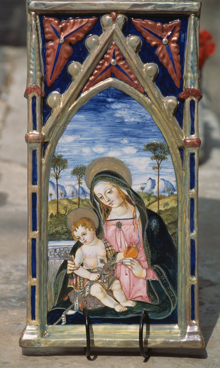 Carreau de céramique peint représentant la Vierge et l