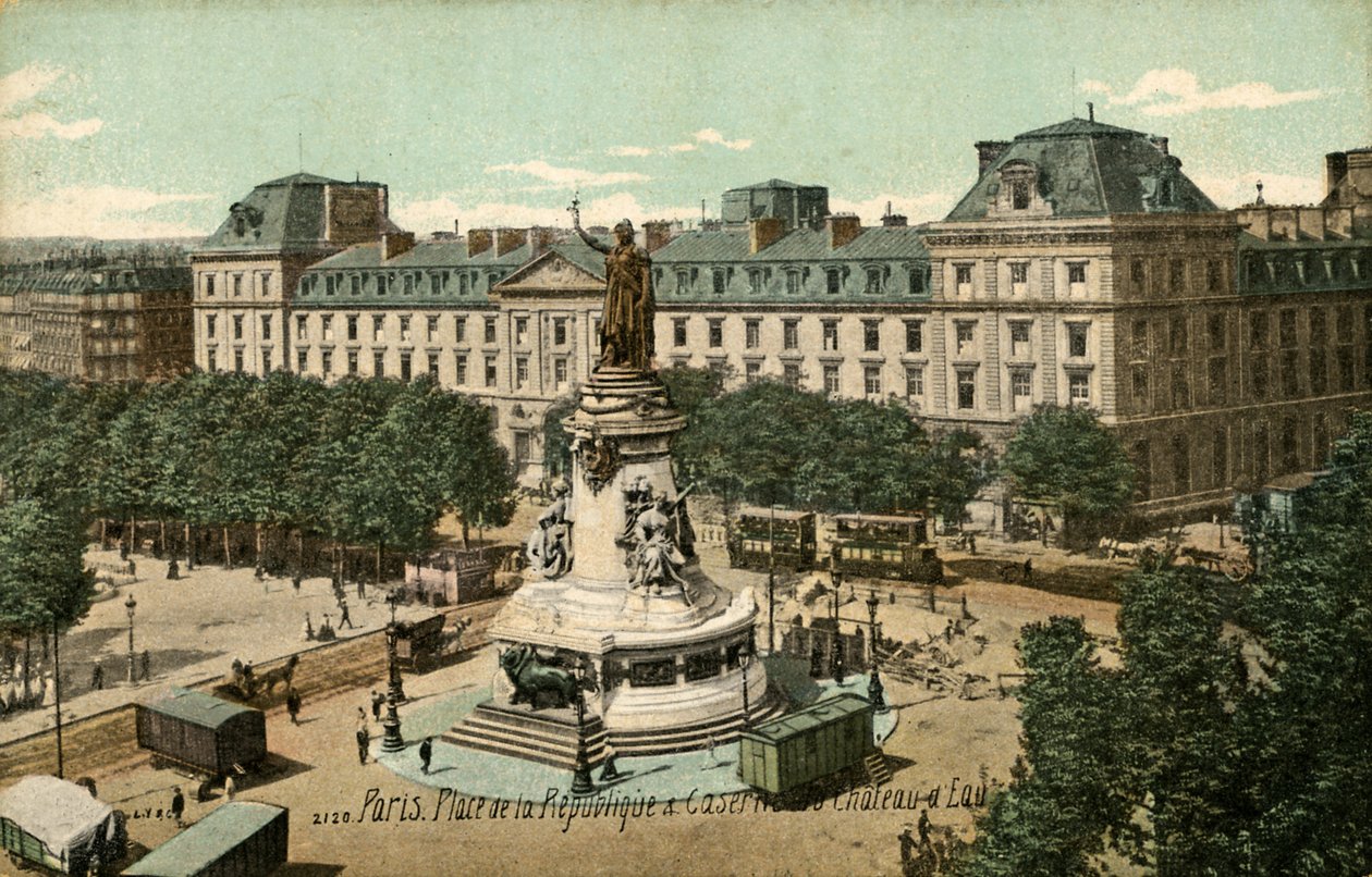 Paris, France : Place de la République et caserne - Unbekannter Künstler