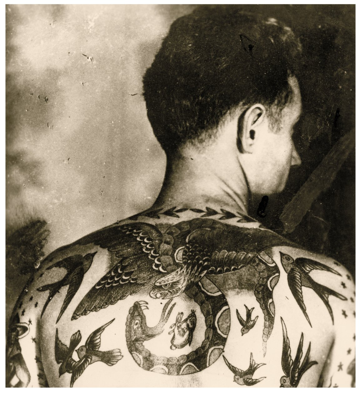 Portrait de Tom Stephen, tatoué par Bert Grimm, vers 1942 (photo) - Unbekannter Künstler