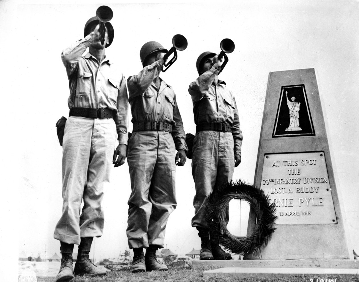 Seconde Guerre mondiale (1939-1945) : Okinawa (Japon) 20 août - Unbekannt