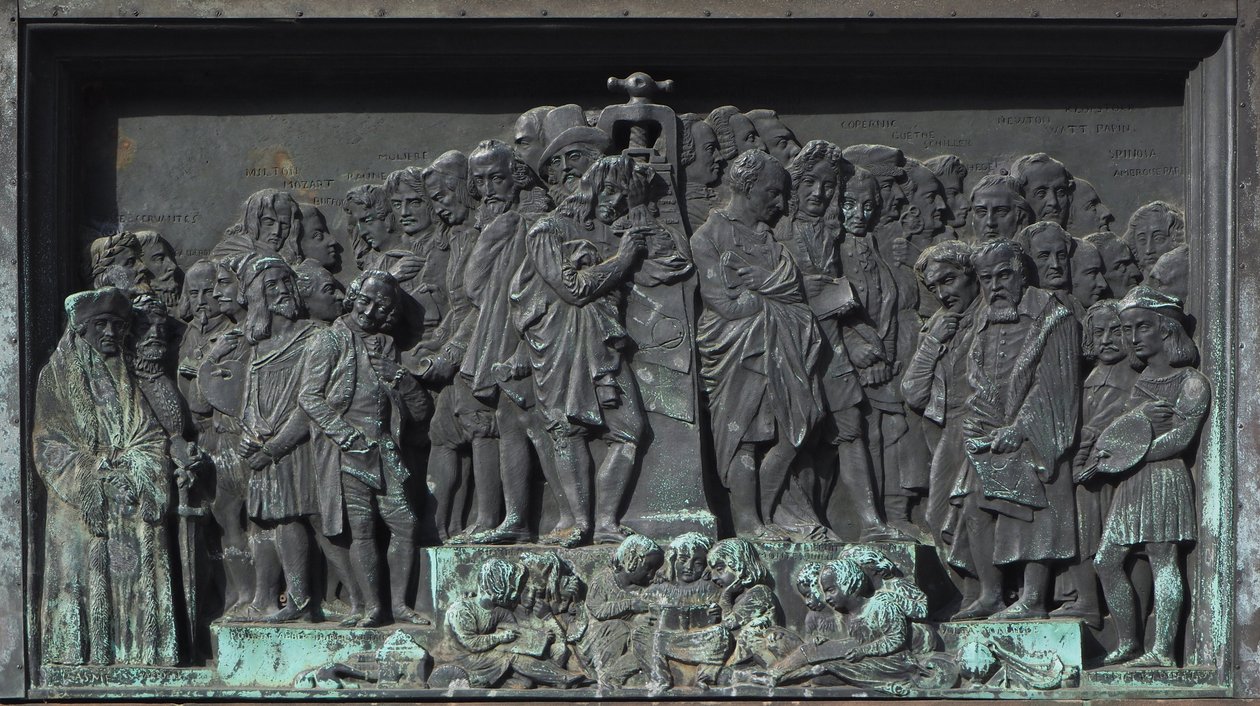 Strasbourg, Bas-relief de la sculpture de Gutenberg. Europe - William M. Timlin