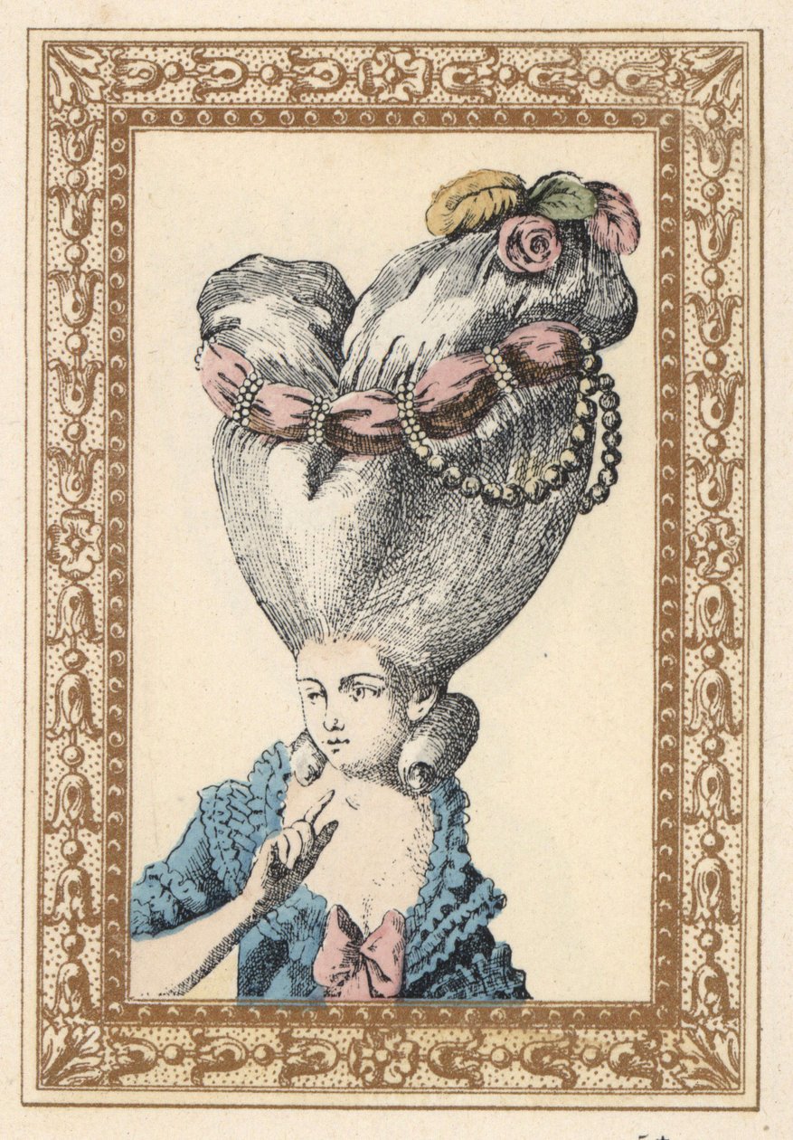 Femme avec cheveux relevés sur un pouf et décorés de fleurs, perles et d