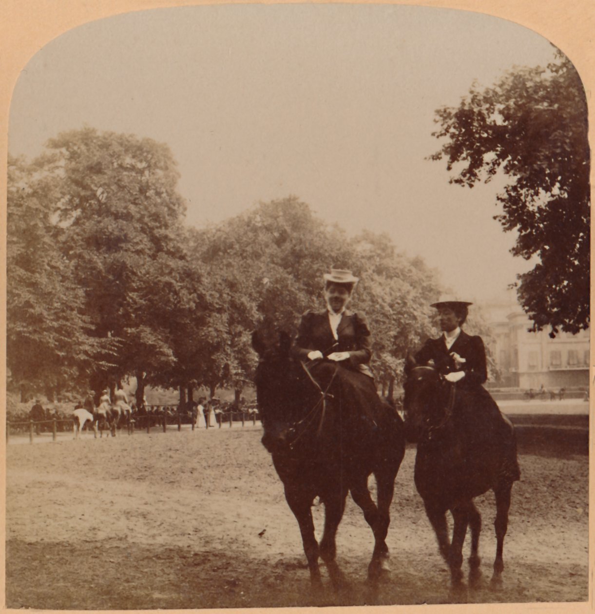 Une promenade matinale, Rotten Row, Hyde Park, Londres, Angleterre, 1896 - Underwood and Underwood