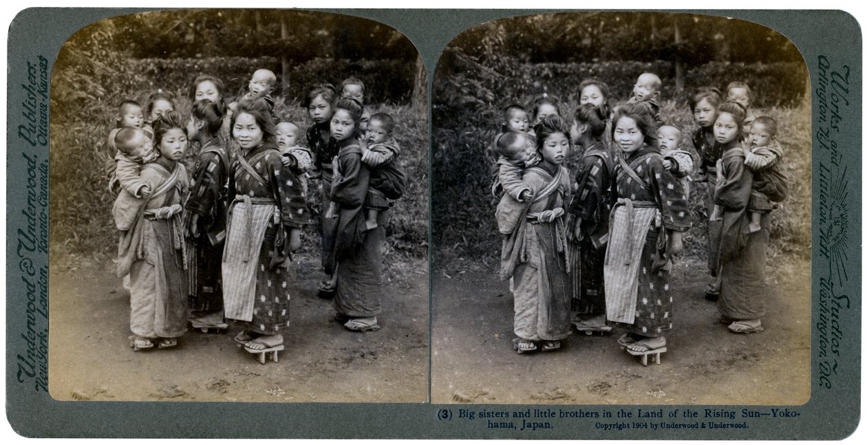 Grandes sœurs et petits frères au pays du soleil levant, Yokohama, Japon, 1904 - Underwood and Underwood