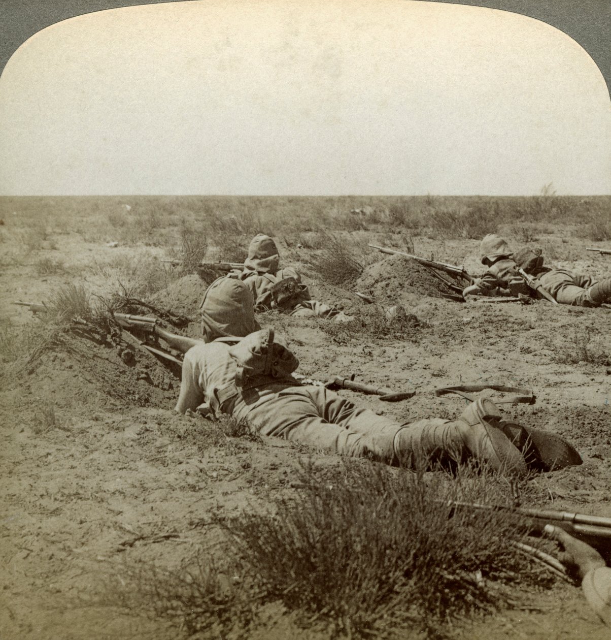 Sur la Ligne de Front avec les Meilleurs de la Reine, Rivière Modder, Afrique du Sud, Guerre des Boers, 1899-1902 - Underwood and Underwood