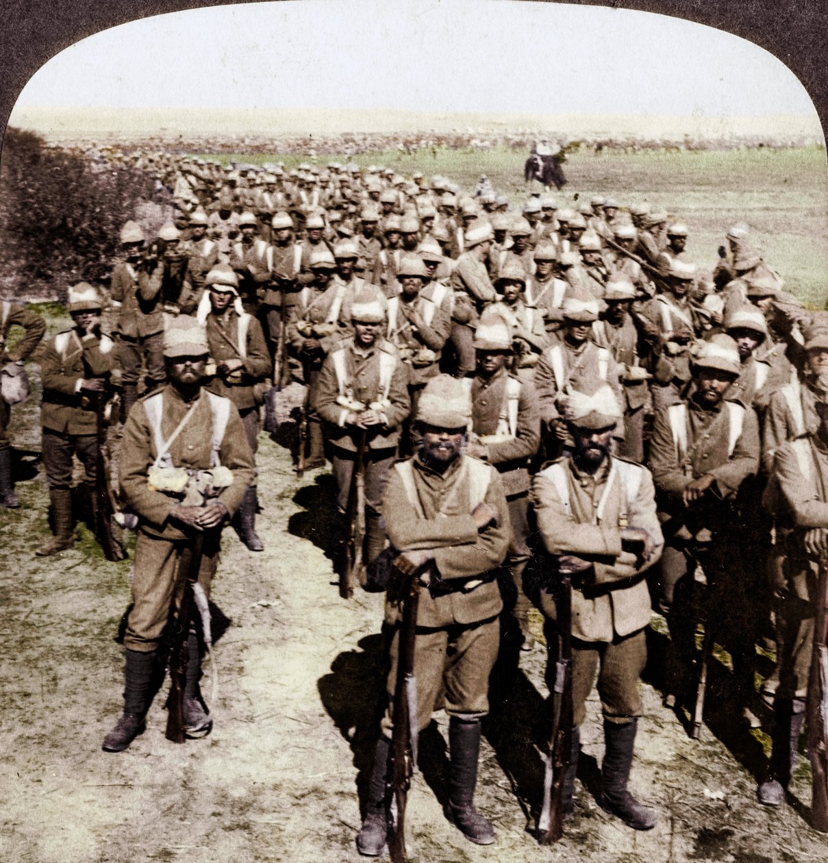 La brigade des gardes en marche vers Kroonstadt, Afrique du Sud, Guerre des Boers, 1900 - Underwood and Underwood