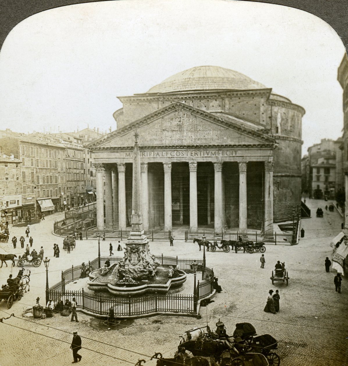 Le Panthéon et la Piazza della Rotunda, Rome, Italie - Underwood and Underwood