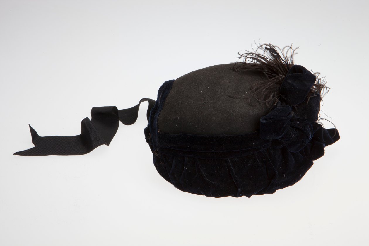 Bonnet noir et bleu marine pour femme avec plumes - Unknown