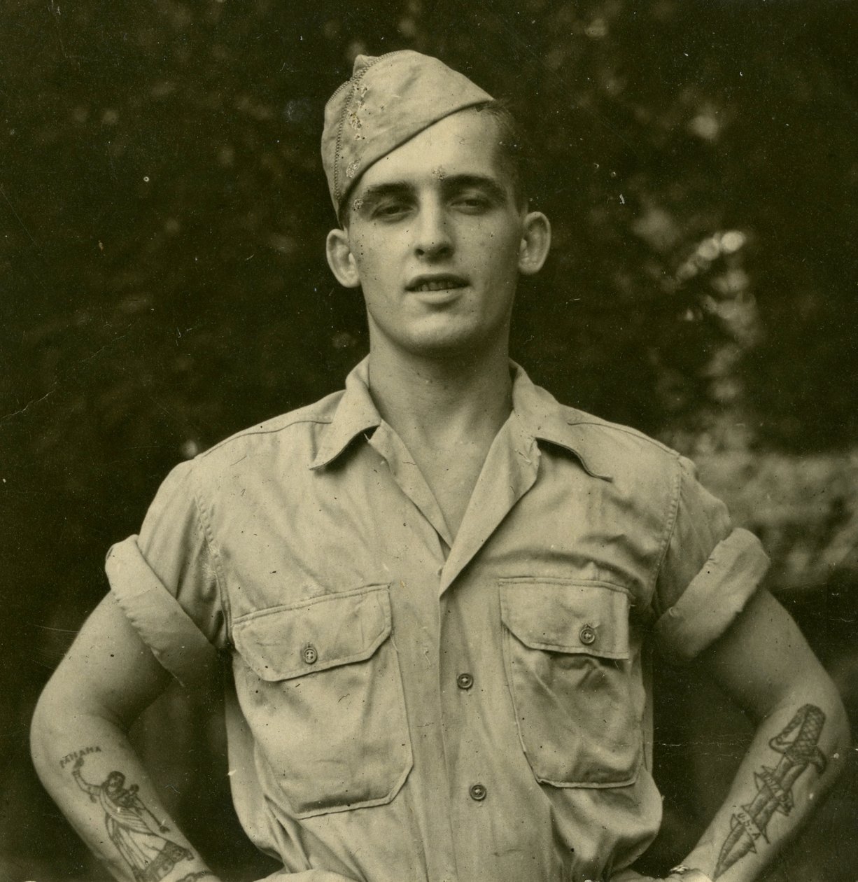 Soldat américain tatoué, vers 1941 - Unknown