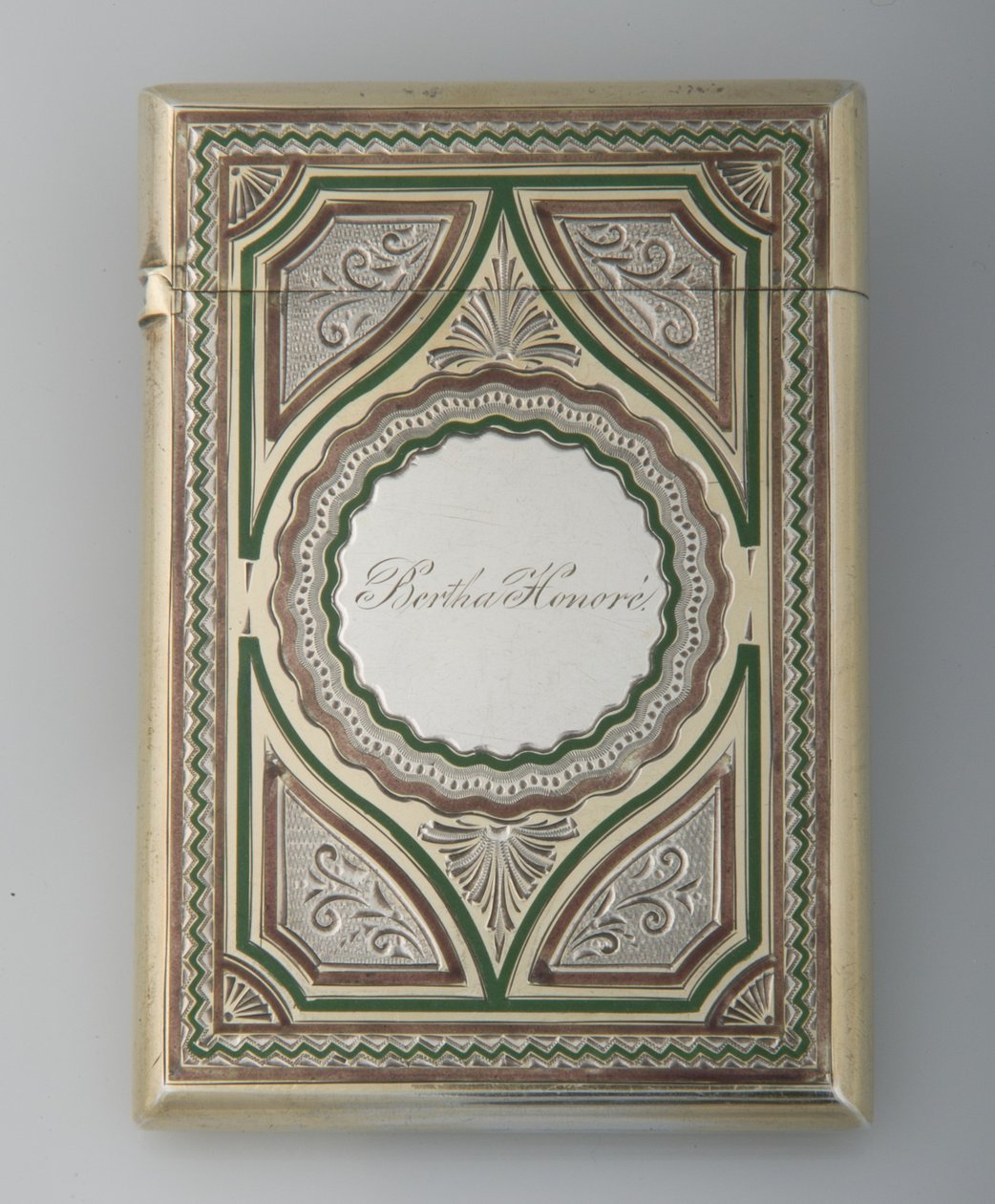 Étui à cartes de Bertha Palmer, vers 1865, argent sterling, émail, fabricant inconnu - Unknown artist