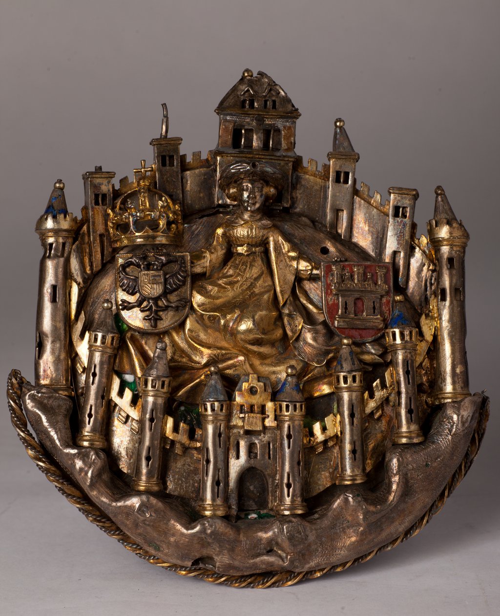Bouton de manteau appelé (Quignon des demoiseaux), orfèvrerie - Unknown artist