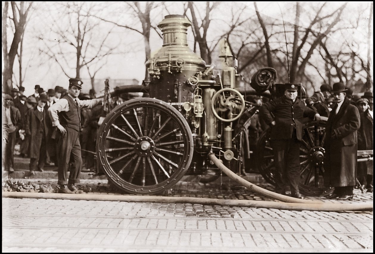 Pompe à incendie de la brigade des pompiers de New York 1909 - Unknown artist