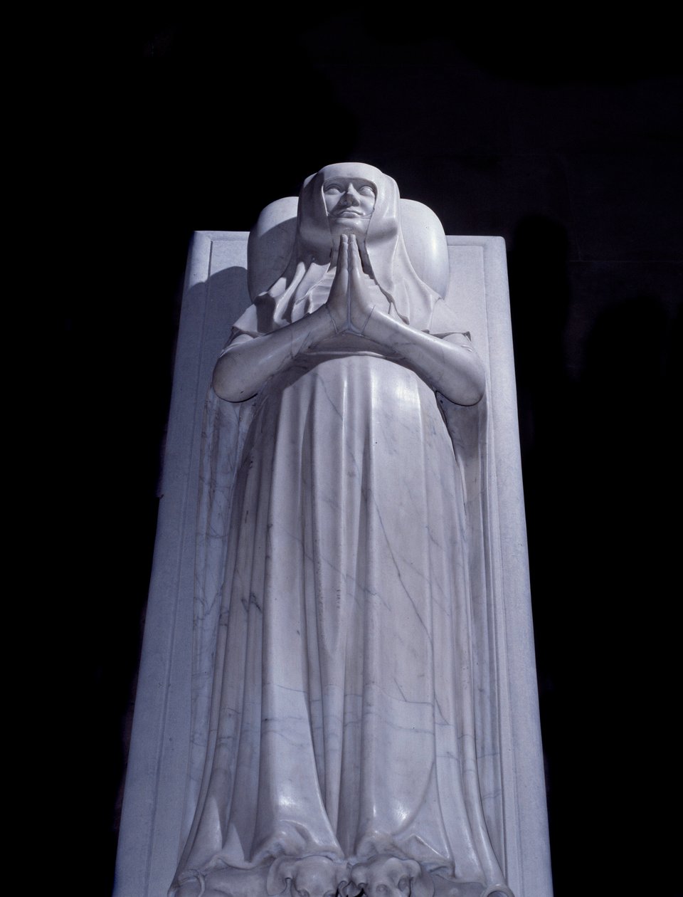 Gisant de la nonne Blanche de France (1313-1358). Sculpture du tombeau réalisée en 1393. Basilique de Saint-Denis. Saint-Denis - Unknown artist