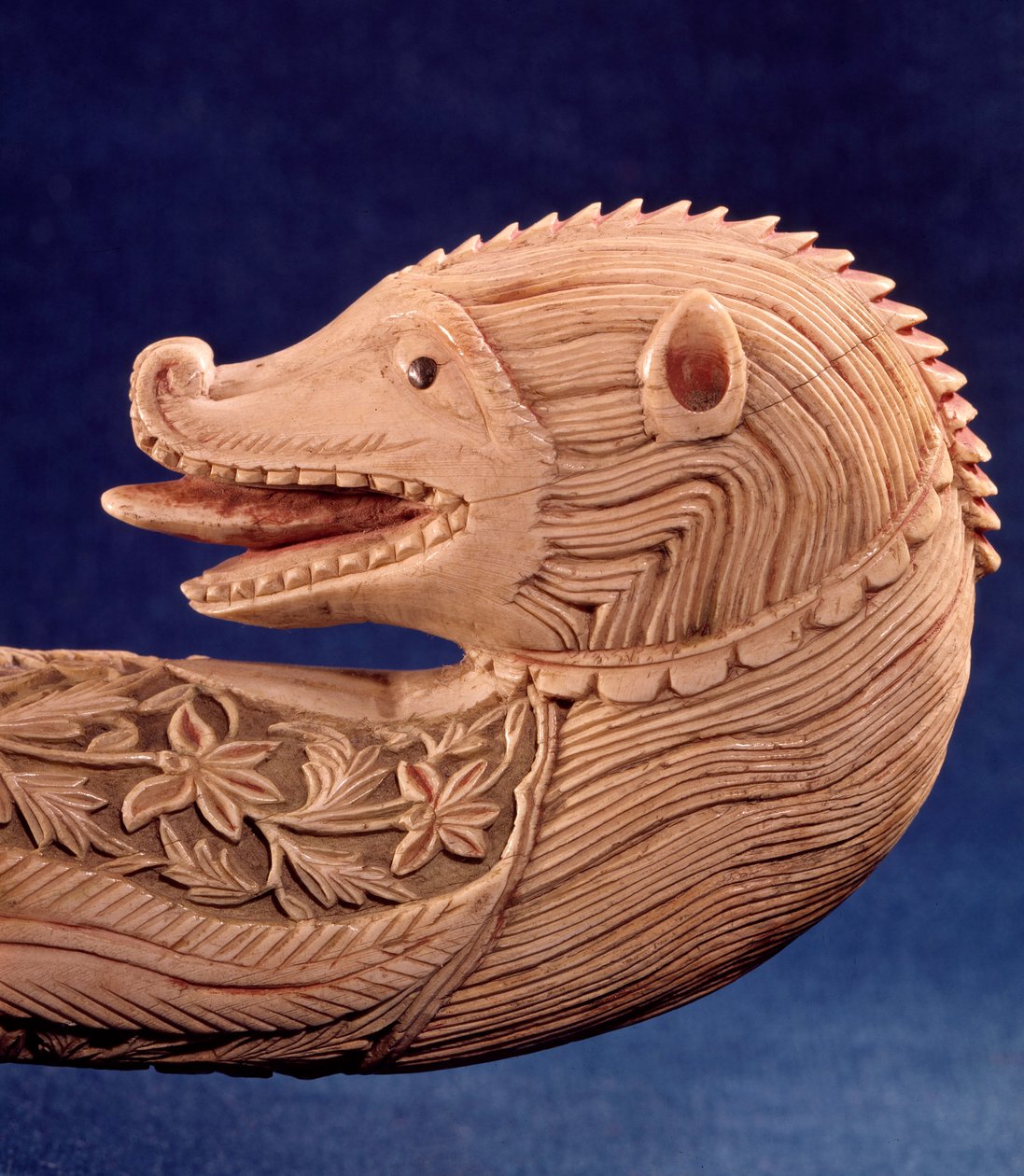 Art oriental : woulette tau (extrémité du bâton de berger) avec tête d