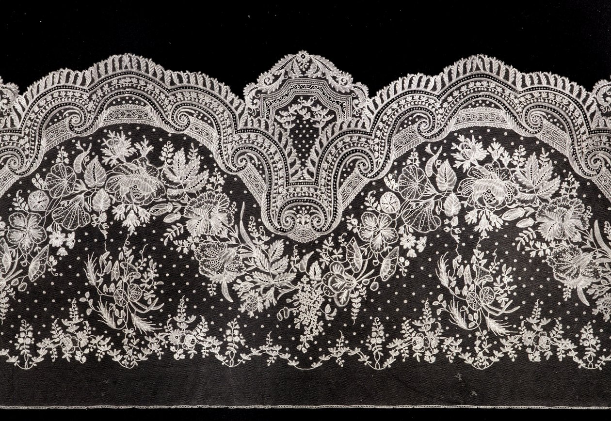 Volant : application de Bruxelles, sur tulle. Second Empire - Unknown artist