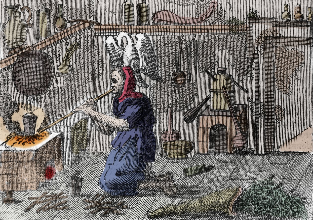 Une sorcière dans son laboratoire préparant une potion magique, à droite une corne remplie d