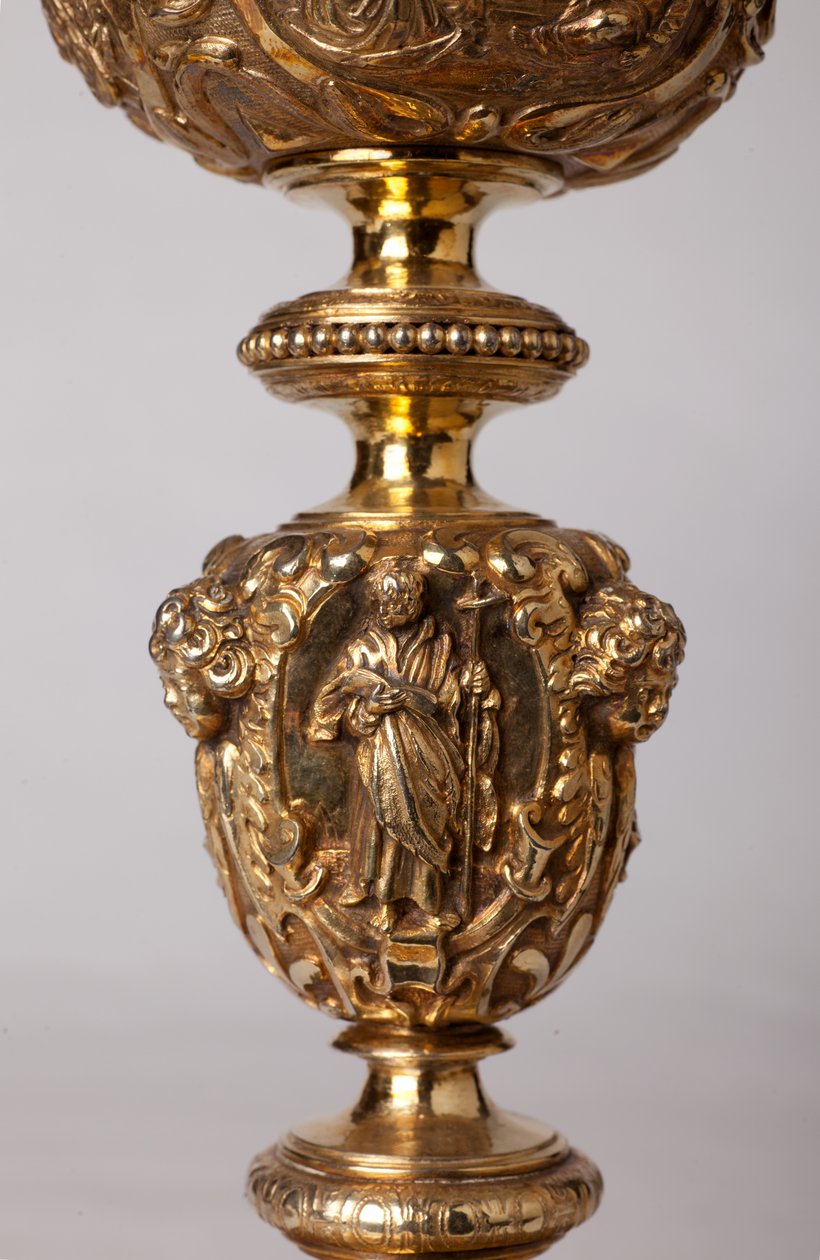 Métallerie. Calice. Don du chanoine A. Le Vaillant de la Bassarderie, doyen du chapitre de la cathédrale de 1726 à 1758. 18ème siècle. (détail) - Unknown artist