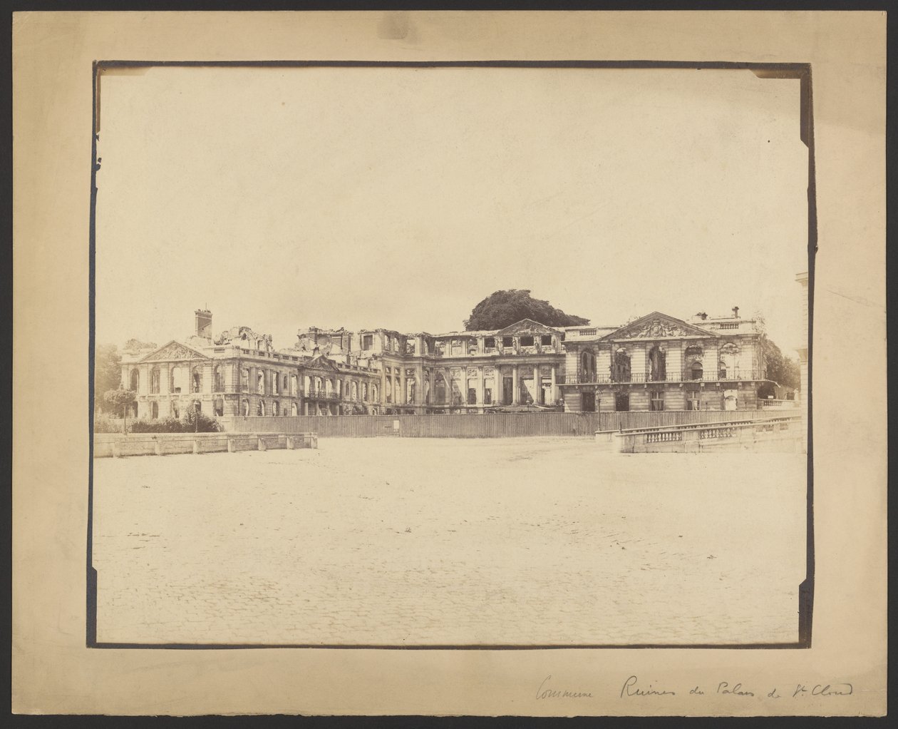 [Ruins of Château of Saint-Cloud] - Unknown artist