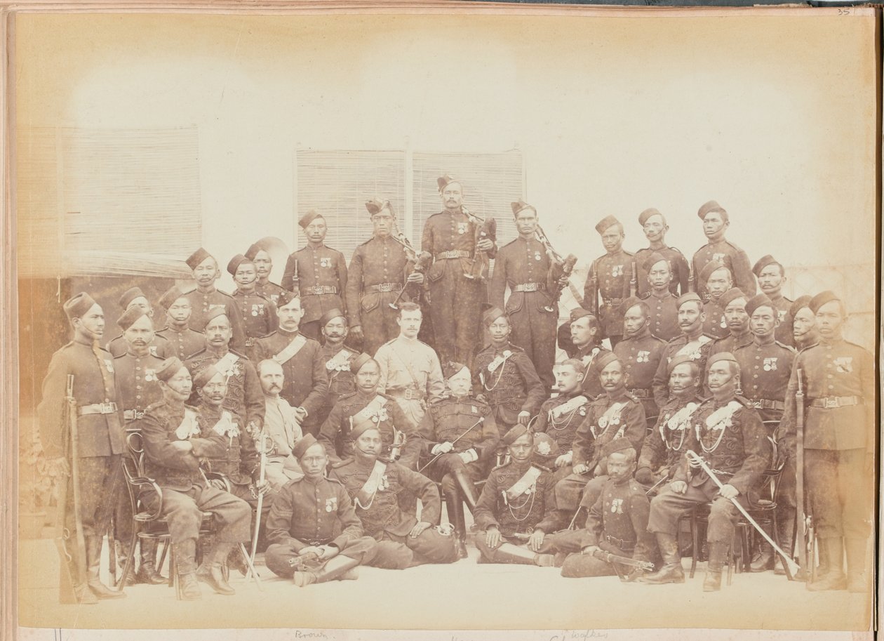Sous-officiers et fusiliers Gurkha du 4e régiment Gurkha (fusiliers) - Unknown photographer