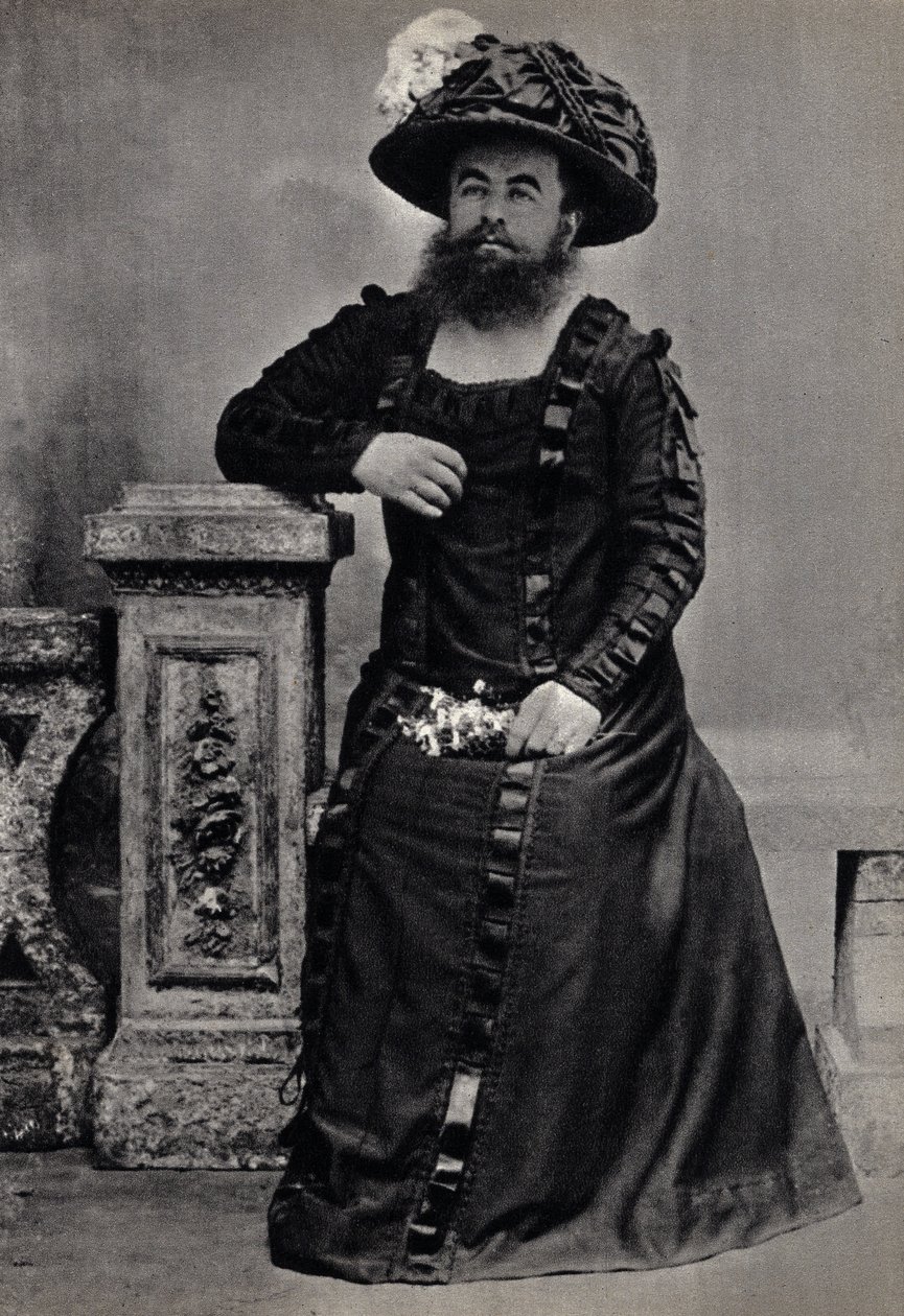 Les Monstres, la femme à barbe. Photographie, fin du 19e siècle, Paris. Coll. Selva - Unknown photographer