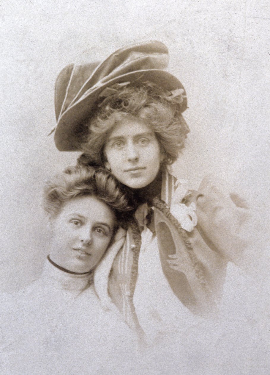 Natalie Clifford Barney et Renée Vivien, France, vers 1900 - Unknown photographer