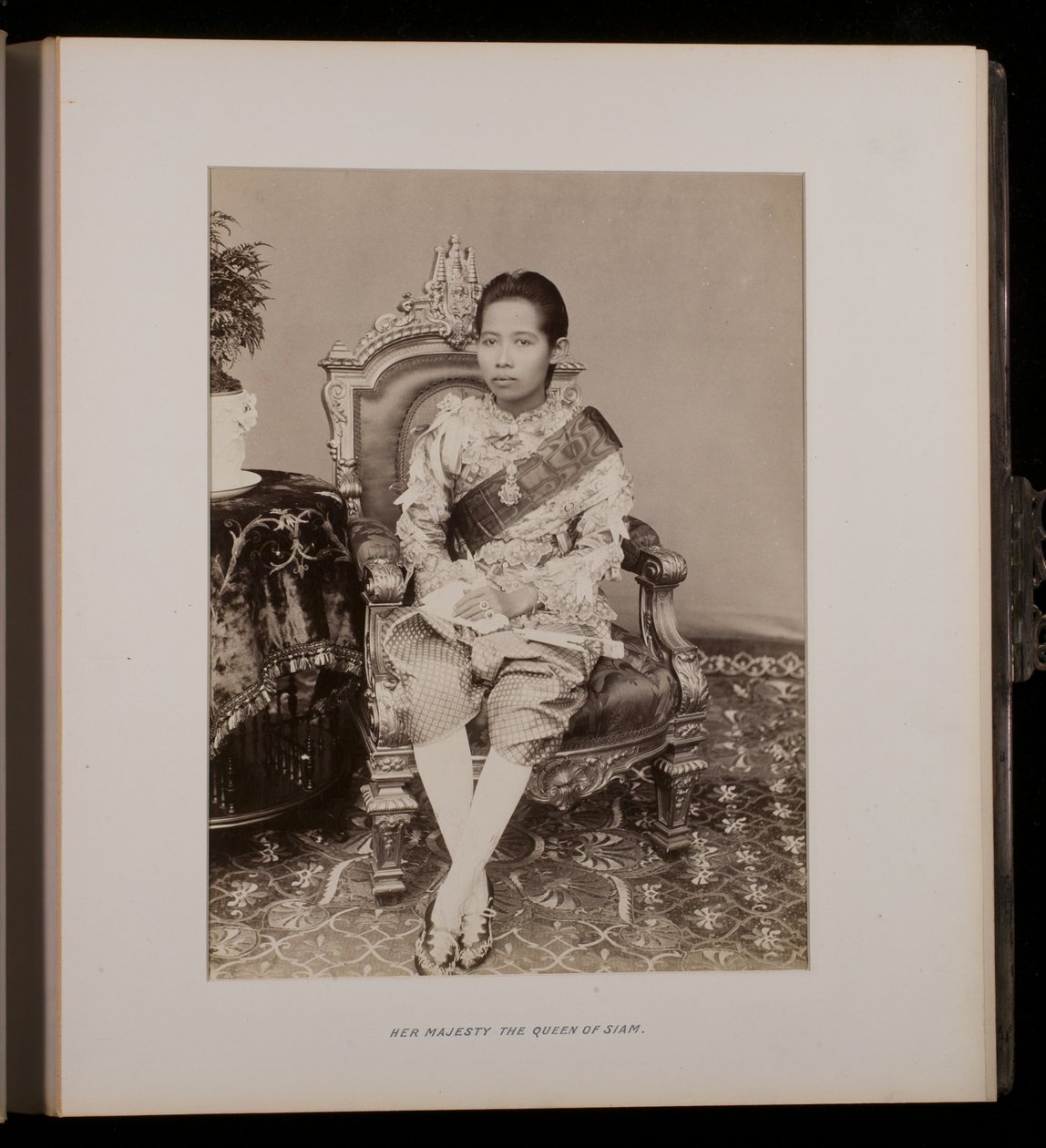 Photographie dans un album photo - Unknown photographer