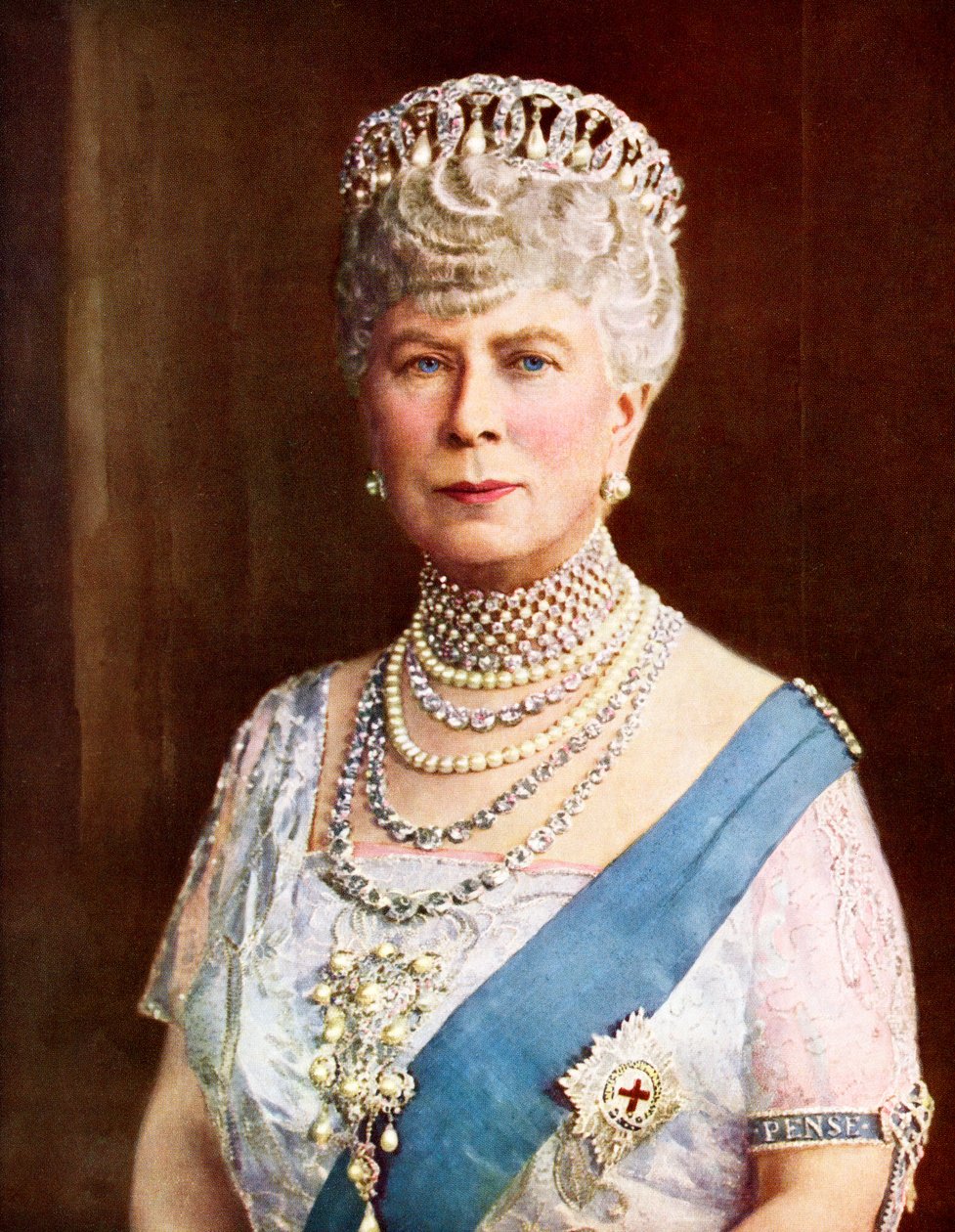 Reine Mary, épouse du roi George V, Mary de Teck, Victoria Mary Augusta Louise Olga Pauline Claudine Agnes - Unknown photographer