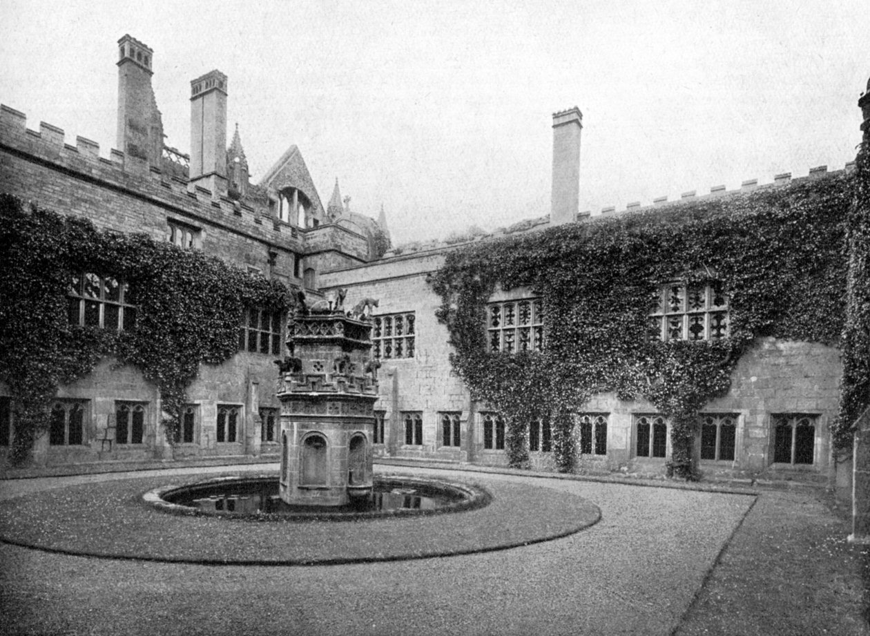 Les cloîtres, Newstead Abbey, Nottinghamshire, 1924-1926 - Valentine and Sons Ltd