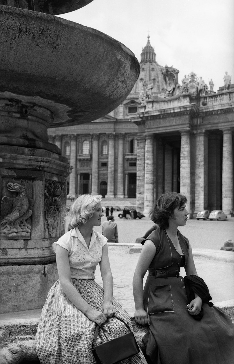 Étrangers à Rome, vers 1960 (épreuve à la gélatine argentique) - Vincenzo Balocchi
