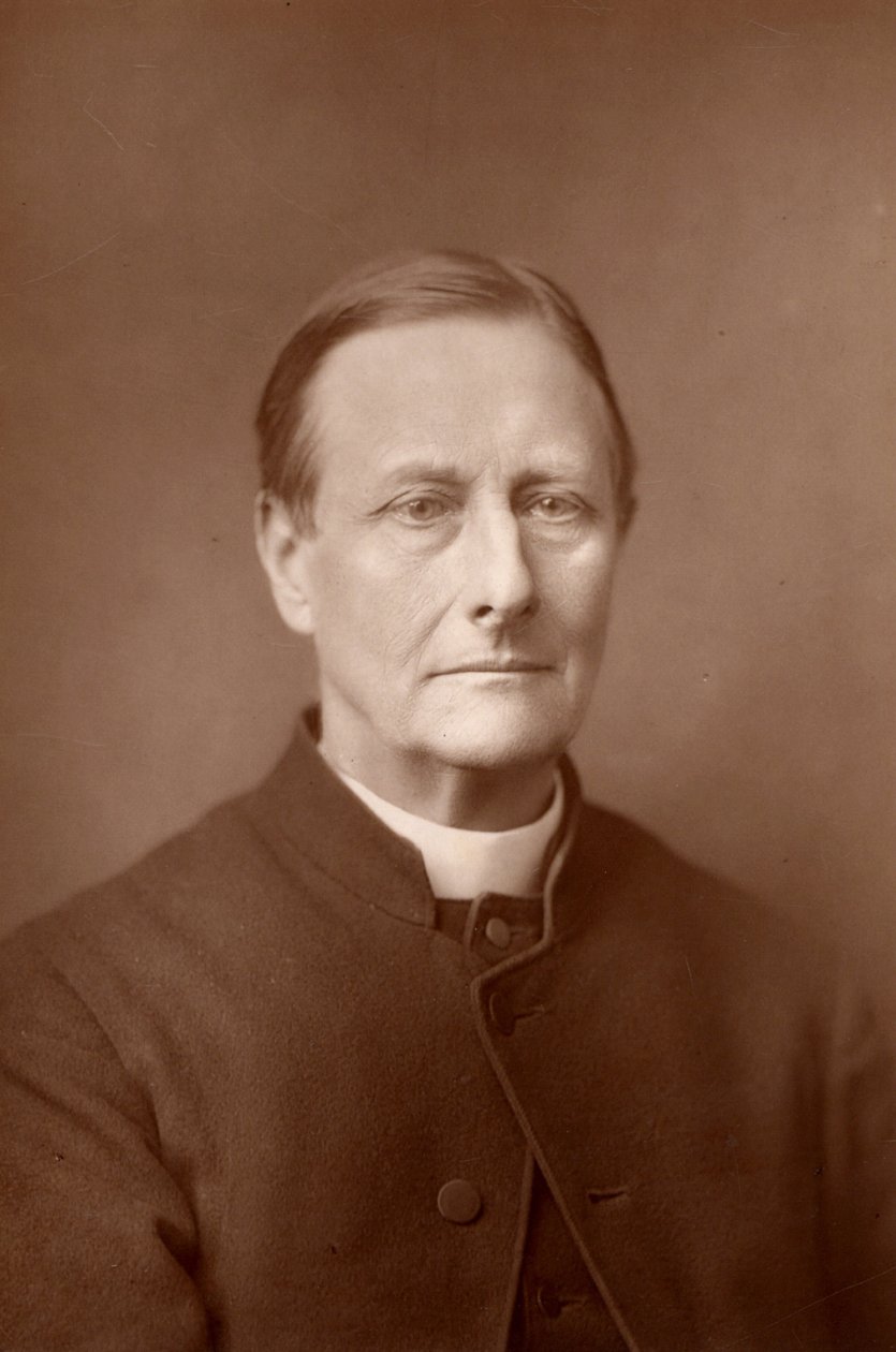 Sabine Baring-Gould (1834-1924) clergyman anglais, auteur et compositeur de cantiques. Son cantique le plus célèbre est "Onward, Christian Soldiers" - W. and D. (after) Downey