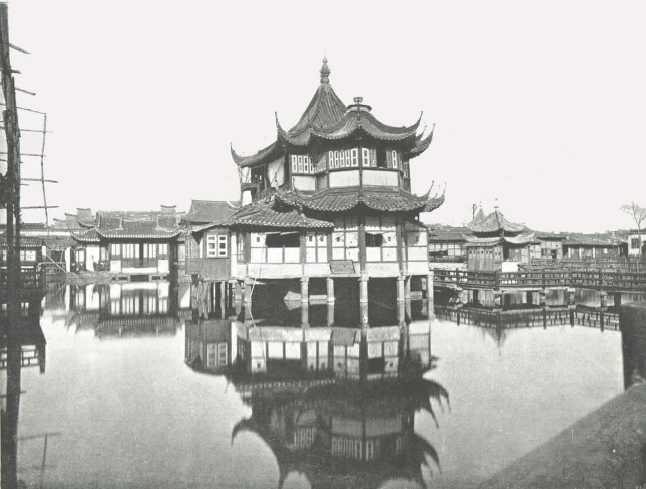 Un des jardins publics de thé, Shanghai, Chine, 1895 - W and S Ltd